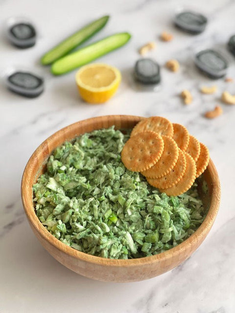 רוטב לסלט עם ספירולינה green goddess - SimpliiGood - ספירולינה